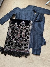  Pakistani BAROQUE Velvet Embroided Shawl (VS-06) 2.65 YARDS 