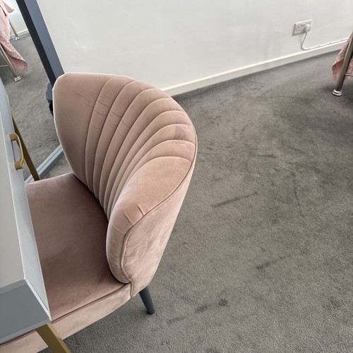 Beautiful arm chair used - beautiful,