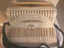 Vintage Titano Accordion 41