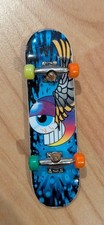 Fingerboard Flying Eye Graphic