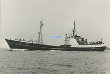 Ships Archives: Hull Fishing