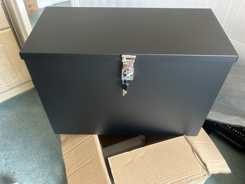 Parcel box lockable new - lockable, new!
