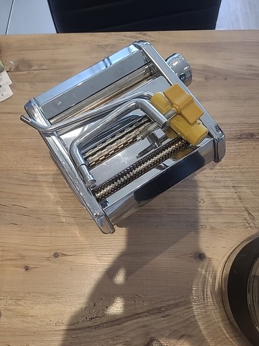 Pasta maker never - pasta, in