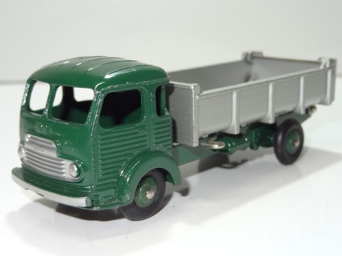 French dinky simca cargo - french,