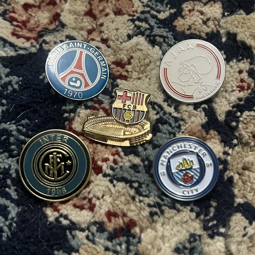 Football enamel pin badges - pin,