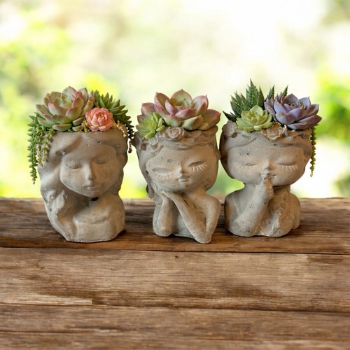 Trio ladies heads small - trio,