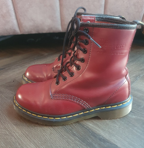Martens cherry red - dr,