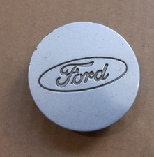 Genuine Ford Escort Sierra Alloy wheel centre cap  60mm  83BB-1000-AD-G82520