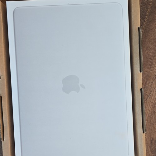Apple macbook neo - apple, ram