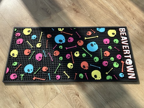Beavertown bar runner brand - beavertown,