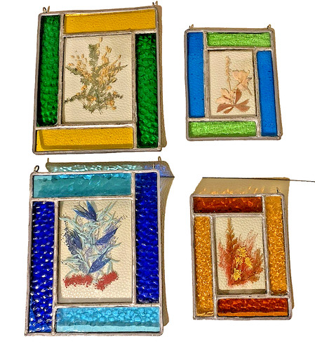Vtg set stained - 4,