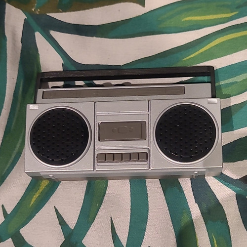 World smallest boombox - world's,