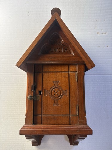 Olea sancta aumbry - aumbry, oil