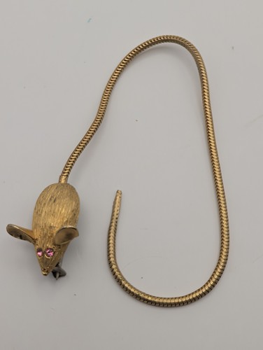 Vintage gold tone mouse brooch - gold,