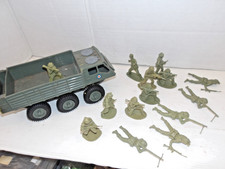 AIRFIX 1.32 WW11 MILITARY SERIES STALWART TRUCK & 16 MODERN BRITISH INFANTRY.