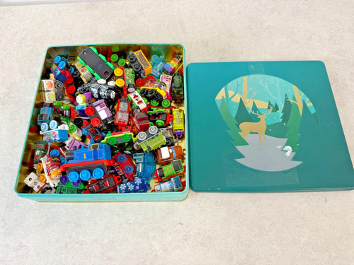 X56 thomas tank engine - thomas, and