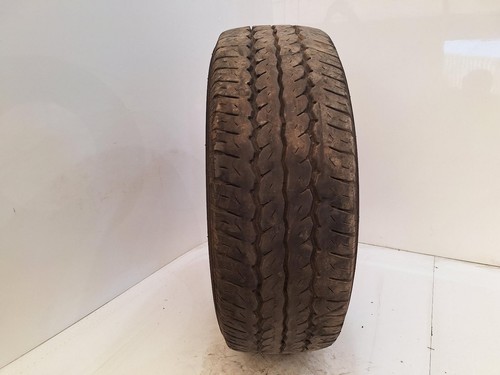 215 65r15c 104 - 104/102t, maxxis