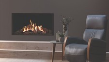 Gazco Reflex 105 Edge Balanced Flue Gas Fire, with Echoflame Black Glass Int