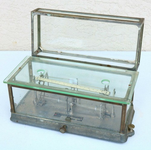 Vintage analyticl scale - analyticl, weight