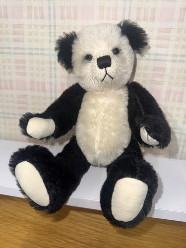Gorgeous artist teddy bear - gorgeous,