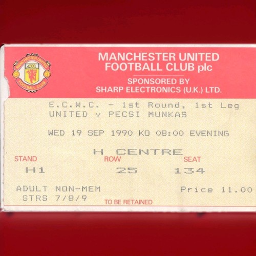 1990 manchester united pecsi - manchester, v
