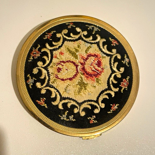Vintage petit point - petit,