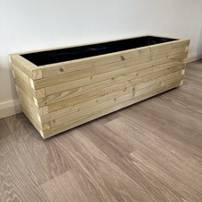 Wooden Garden Planter Fully