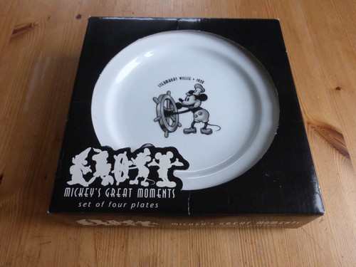 Mickey mouse four plate - four,
