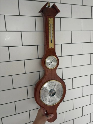 Vintage banjo style weather