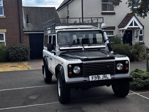 Land rover 110 - 110, galvanised