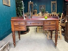 A FINE ANTIQUE MAHOGANY