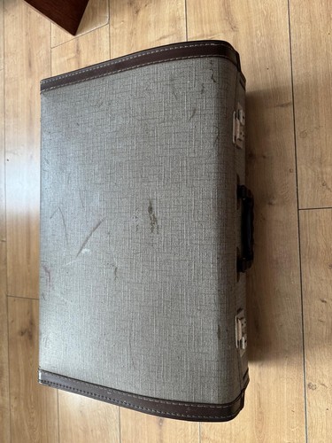 Vintage retro suitcase - ,