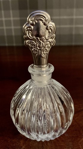Vintage scent bottle metal - , top