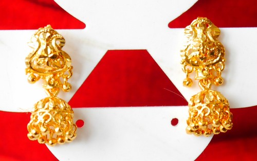 Real looking gold plated - ct,