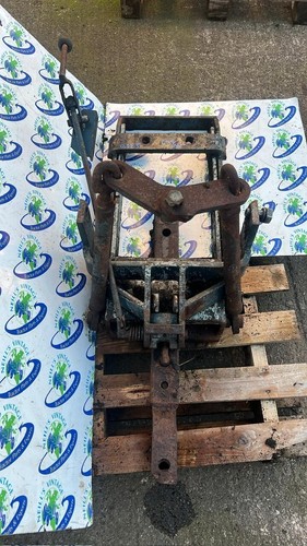 Universal fiat 445 450 - 450, 550