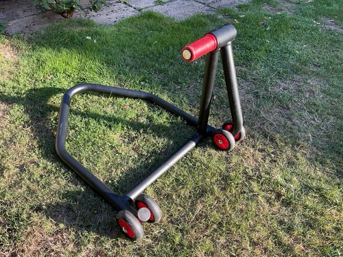 Elevator paddock stand - ,