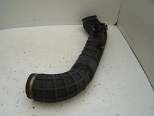 Alfa Romeo GT air intake pipe