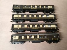 Hornby S8914 Pullman Coaches x