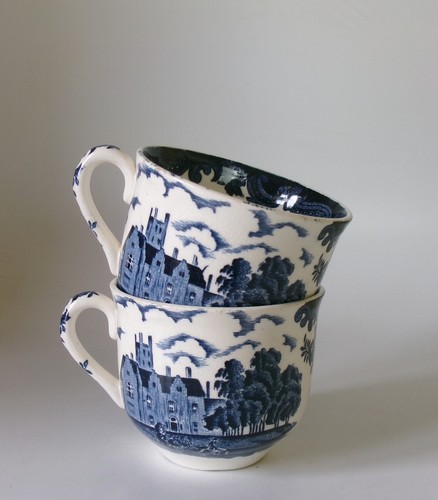 Two palissy avon scenes tea - two,