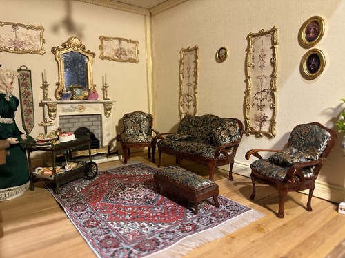 Dolls house scale - house, 1/12