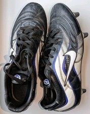 Nike R9 Mercurials 1999 Vintage Nike Size 9 - Football Boots. 