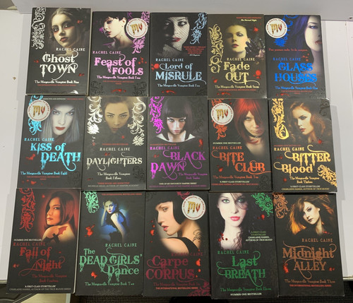 The morganville vampires - the,