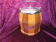 Retro coopered wooden biscuit