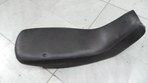 Honda 650 dominator seat - 650,