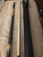 McDermott pool cue with joint