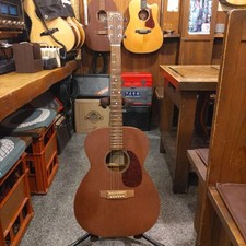 Martin 000-15