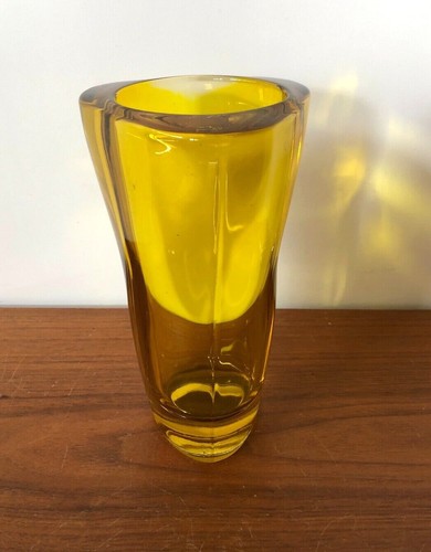 Studio art modernist vase - studio,