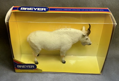 Breyer 397 mountain goat - mountain,