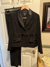 MODA International Women’s 2 Pc. Tuxedo Suit / Black / Size 8 / Lined pinstripe