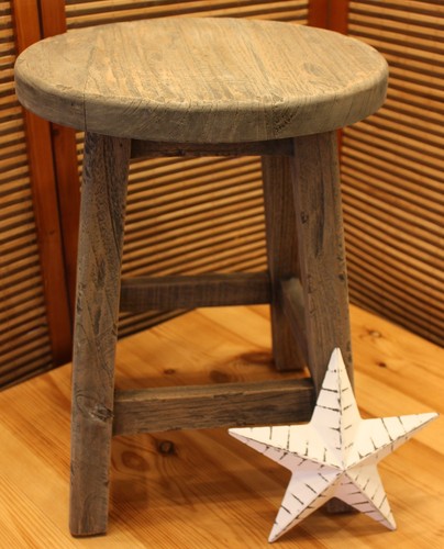 Weathered circular milking - weathered,